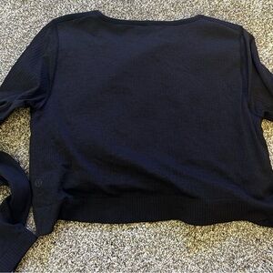 Lululemon Black Cropped Long Sleeve